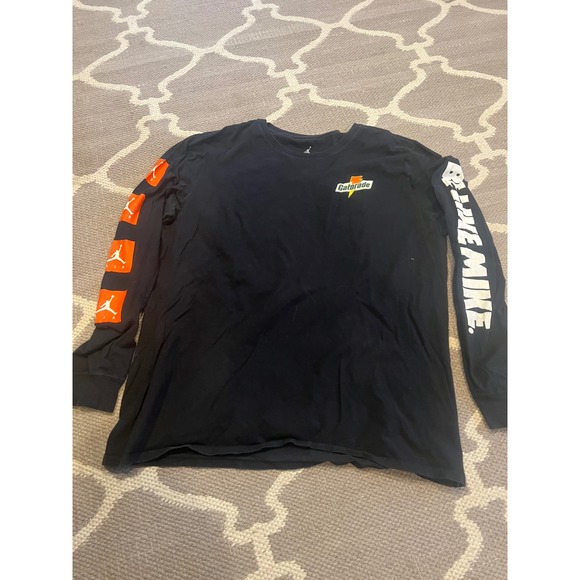 Jordan Brand Other - Jordan x Gatorade Long Sleeve Shirt Mens XL Black Jumpman Be Like Mike Logo